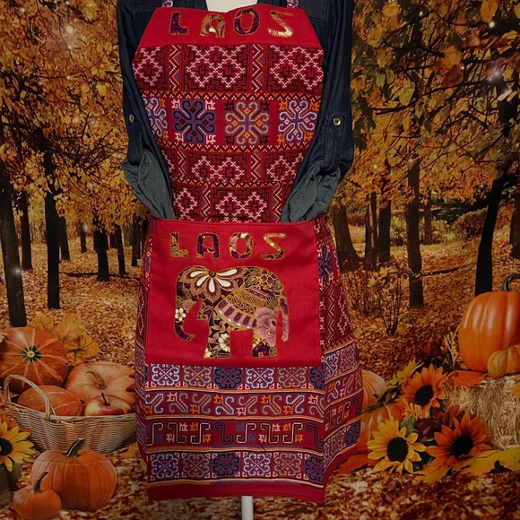 Aprons - Picture 16 of 16